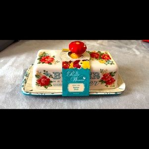 The Pioneer Woman Butter Dish